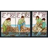 New Zealand. 1981 Health. Playing by the Sea. Unmounted mint set of 3 values. SG 1249-1251