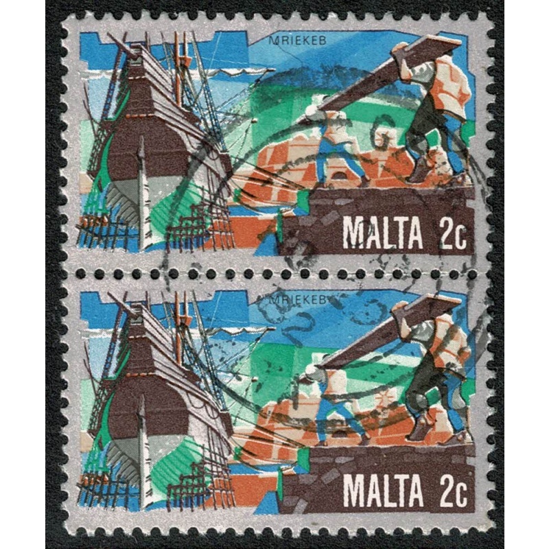 Malta. 1981 History of Maltese Industry. 2c pair. Fine used. SG 669